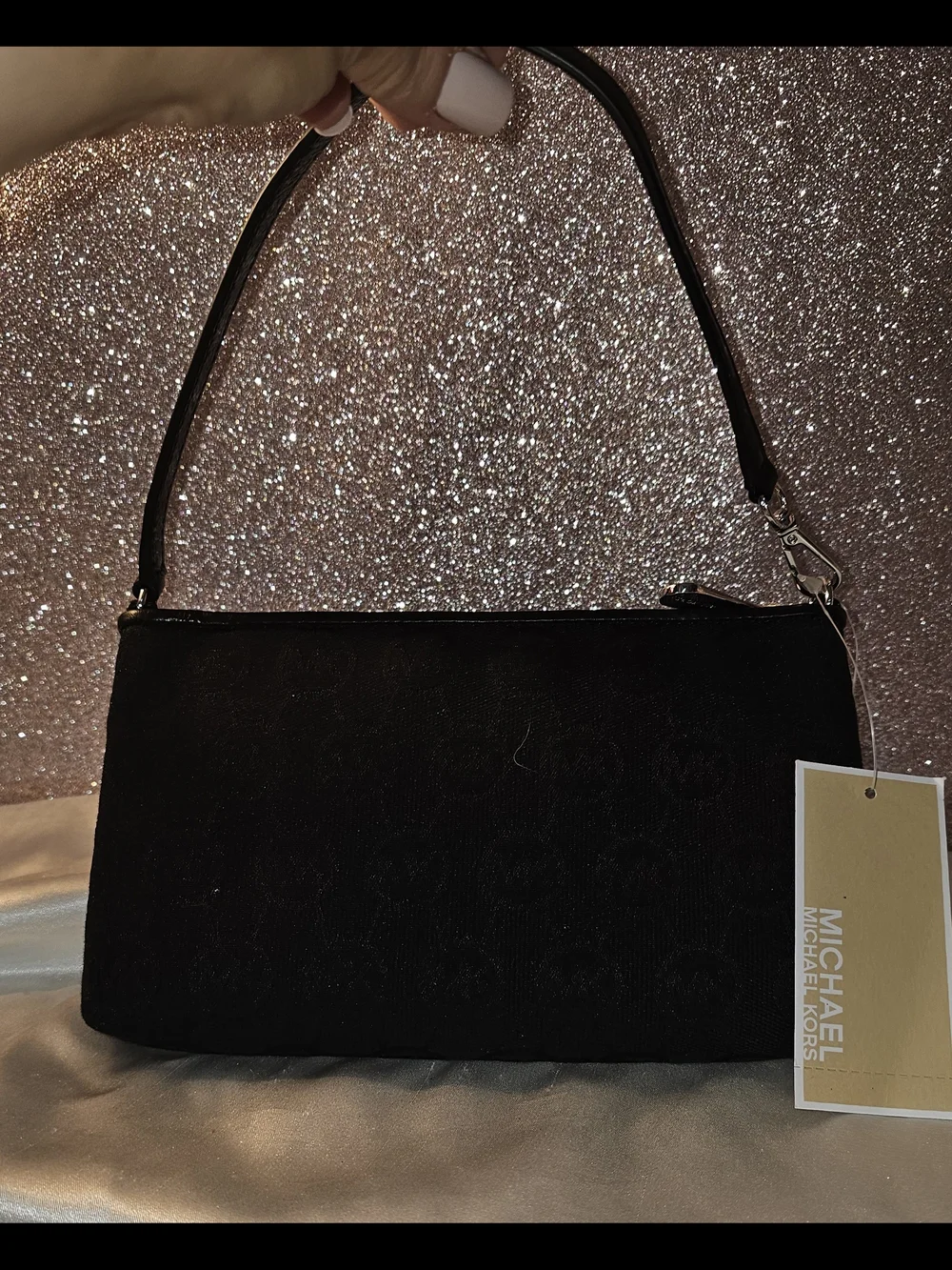 Michael Kors Jet Set Lg Wristlet with Silver Hardware In Jacquard Print